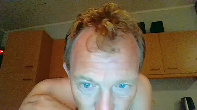 Snapshot of bertolini chatting on 8, 7, 2026 bertolini online show from 8, 7, 2026