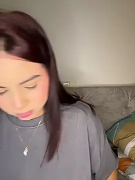 Zarah Blare online show from 12, 12, 2024