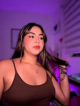 Zarah Blare online show from 13, 11, 2025