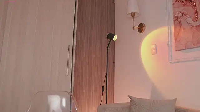 GigiLee  online show from 16, 3, 2025