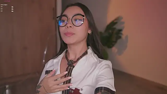 GigiLee  online show from 25, 10, 2025