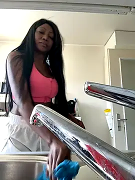 SUUKAM online show from 13, 9, 2025