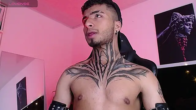 JuanCamiilo 66 online show from 14, 2, 2025