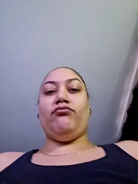 Snapshot of honeeyyy_pot chatting on 14, 12, 2025 honeeyyy pot online show from 14, 12, 2025