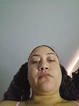 Snapshot of honeeyyy_pot chatting on 8, 1, 2026 honeeyyy pot online show from 8, 1, 2026