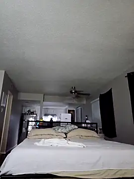 Snapshot of honeeyyy_pot chatting on 25, 2, 2026 honeeyyy pot online show from 25, 2, 2026