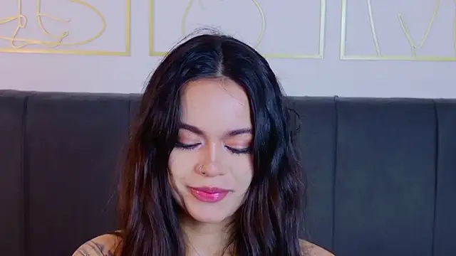 summer holiday online show from 18, 4, 2026