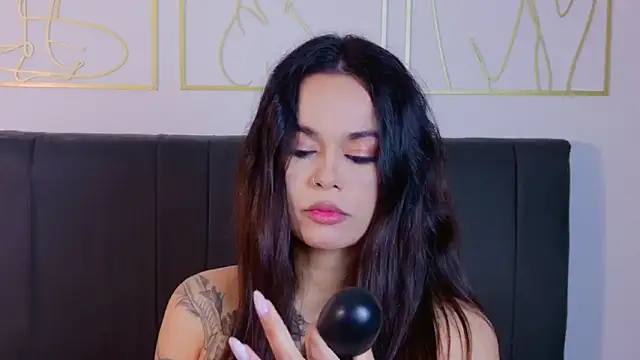 summer holiday online show from 20, 4, 2026