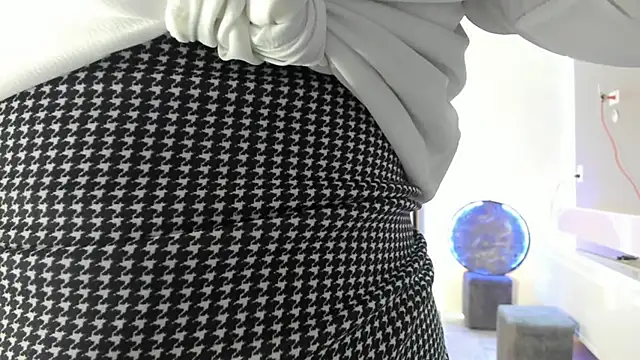 xalicesfantasyx online show from 4, 10, 2025