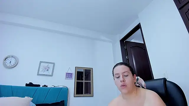 kamila lopez online show from 25, 5, 2026