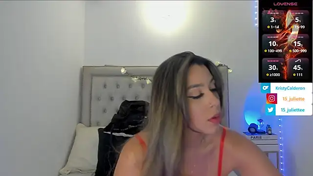Snapshot of kristy_calderon chatting on 4, 10, 2025 kristy calderon online show from 4, 10, 2025