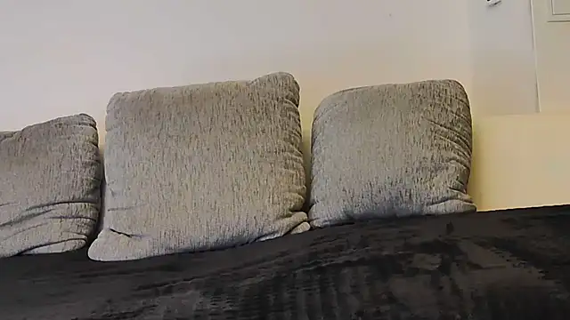 Snapshot of Hot_ToyBoy6974 chatting on 6, 3, 2025 Hot ToyBoy6974 online show from 6, 3, 2025