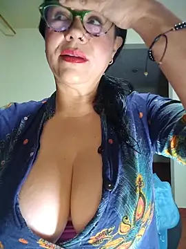 Snapshot of naughty_doll_horny chatting on 9, 5, 2026 naughty doll horny online show from 9, 5, 2026