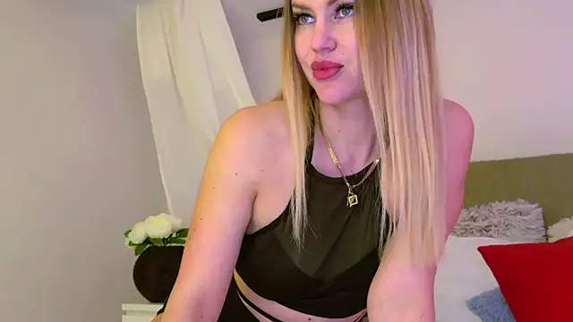 LuisaSin online show from 17, 1, 2025