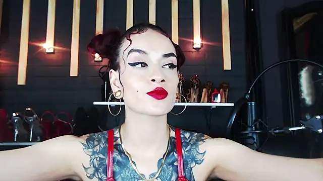 Snapshot of Liilith_goddess_ chatting on 13, 12, 2024 Liilith goddess online show from 13, 12, 2024