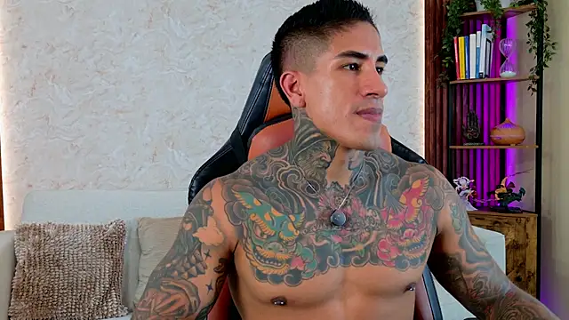 Snapshot of AdanReilly chatting on 30, 5, 2026 AdanReilly online show from 30, 5, 2026