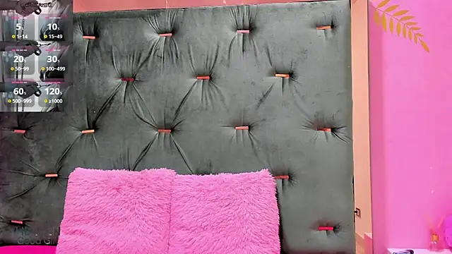 Snapshot of Hellen__4master chatting on 26, 11, 2025 Hellen 4master online show from 26, 11, 2025