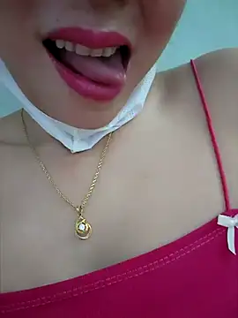 Snapshot of zizi_public chatting on 18, 3, 2025 zizi public online show from 18, 3, 2025