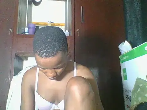 Snapshot of AfricanPrincess24 chatting on 17, 4, 2026 AfricanPrincess24 online show from 17, 4, 2026