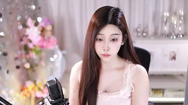 Snapshot of SleepArtist chatting on 16, 10, 2025 SleepArtist online show from 16, 10, 2025