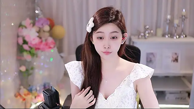 Snapshot of SleepArtist chatting on 22, 10, 2025 SleepArtist online show from 22, 10, 2025