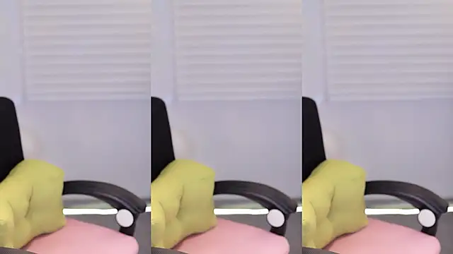 Snapshot of SleepArtist chatting on 18, 11, 2025 SleepArtist online show from 18, 11, 2025