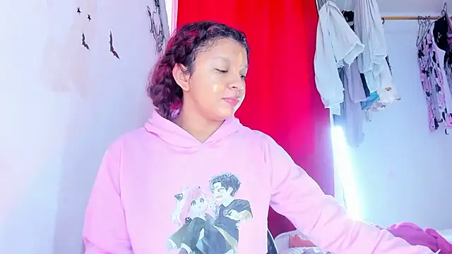 Emily Coper18 online show from 21, 12, 2025