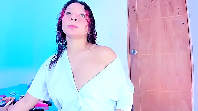 Emily Coper18 online show from 21, 5, 2026