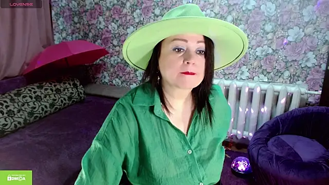 Julia-ru online show from 4, 12, 2025