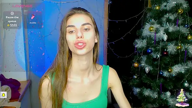 Snapshot of EmmyGreans chatting on 16, 12, 2024 EmmyGreans online show from 16, 12, 2024