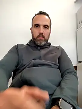 Snapshot of leon3875 chatting on 22, 12, 2025 leon3875 online show from 22, 12, 2025