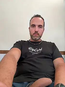 Snapshot of leon3875 chatting on 20, 2, 2026 leon3875 online show from 20, 2, 2026