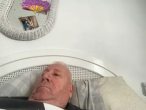 Bossinmidd12 online show from 11, 2, 2025