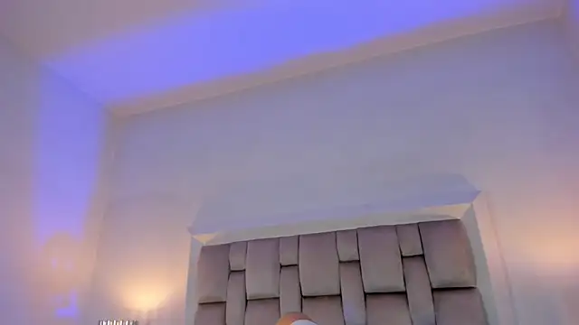 Snapshot of Mara_Betancurt chatting on 13, 12, 2024 Mara Betancurt online show from 13, 12, 2024