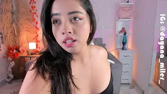  dayana miler online show from 6, 1, 2025