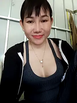 Ana love2000 online show from 9, 9, 2025