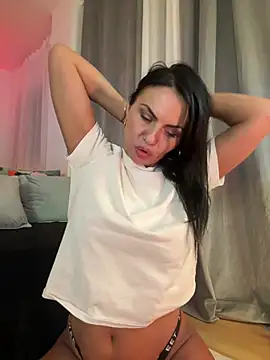 KimKelly13 online show from 13, 3, 2025