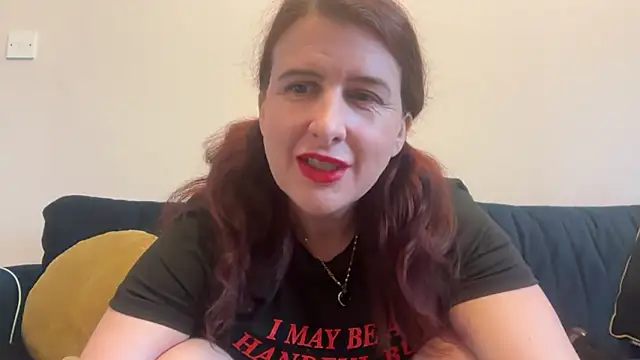 Snapshot of AshleyCox chatting on 2, 6, 2026 AshleyCox online show from 2, 6, 2026