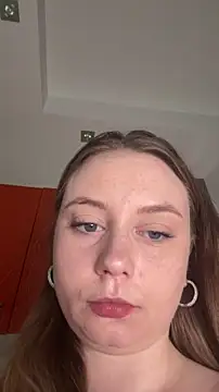 chloetarducci online show from 24, 5, 2026