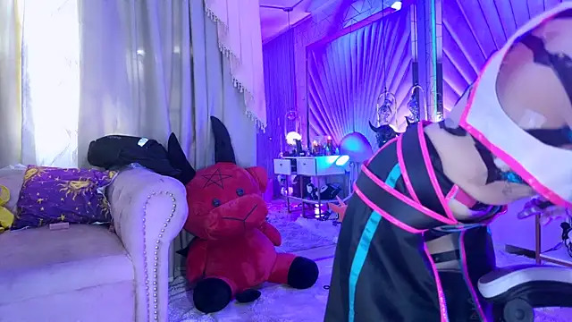 zephirahabney online show from 8, 2, 2026