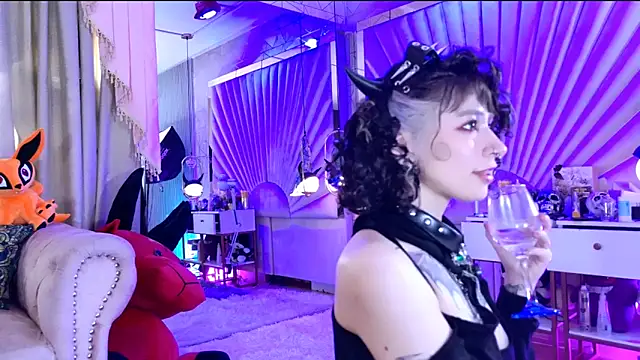 zephirahabney online show from 23, 2, 2026