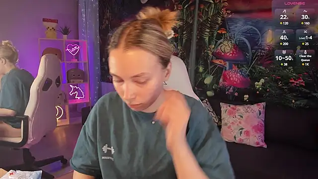 TiffanyBatson online show from 5, 2, 2025