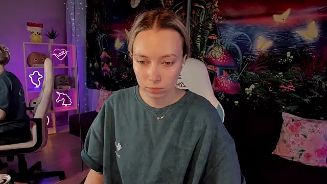 TiffanyBatson online show from 8, 2, 2025