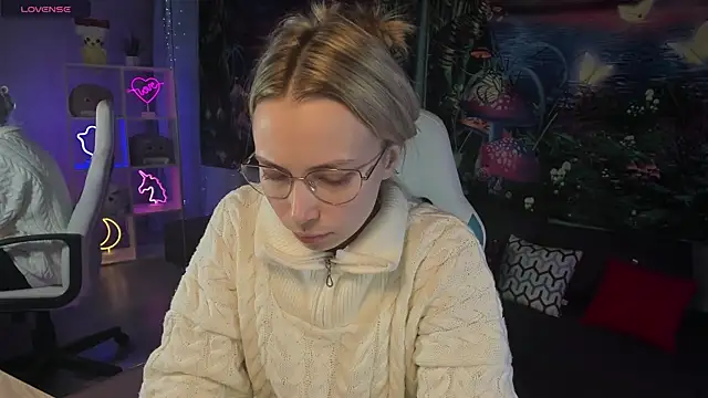 TiffanyBatson online show from 12, 3, 2025