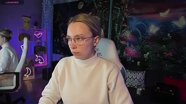 TiffanyBatson online show from 20, 3, 2025