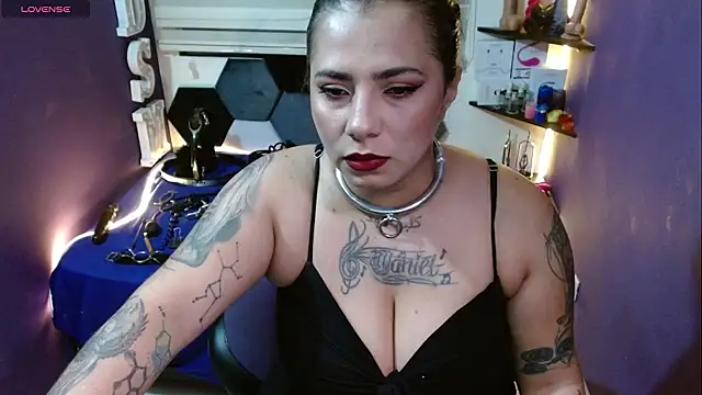 Alexa Slavehot777 online show from 25, 2, 2026