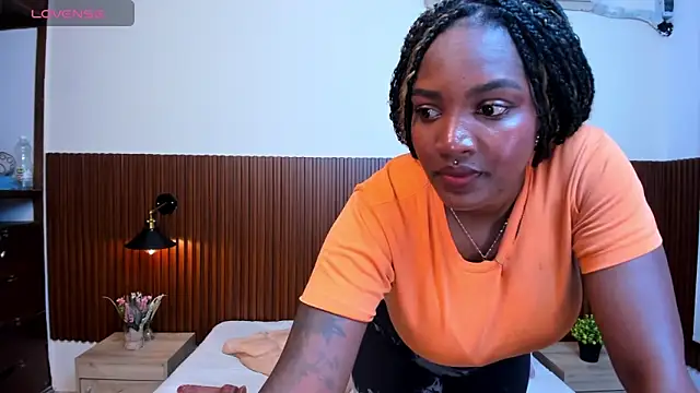 chanel brunette online show from 13, 2, 2025