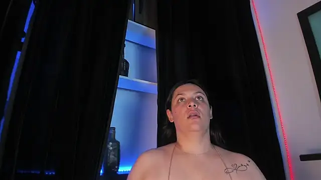 Biiancacox online show from 21, 2, 2025