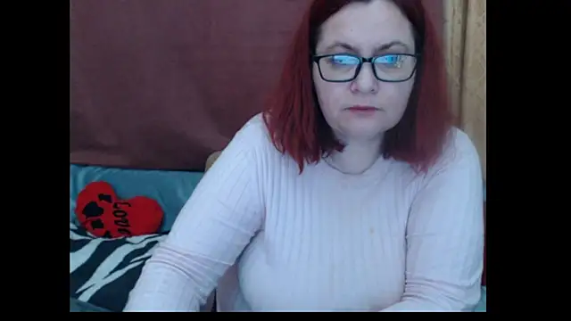 Snapshot of PlayfullMature chatting on 18, 4, 2026 PlayfullMature online show from 18, 4, 2026