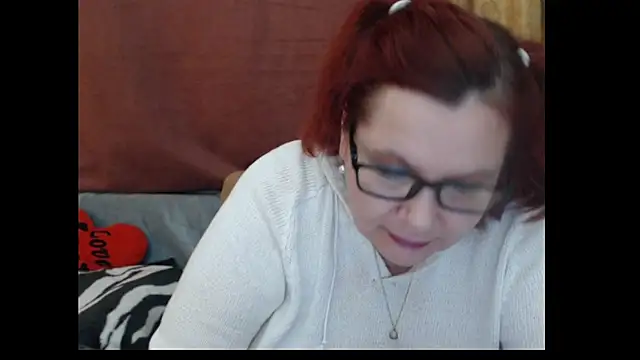 Snapshot of PlayfullMature chatting on 22, 4, 2026 PlayfullMature online show from 22, 4, 2026